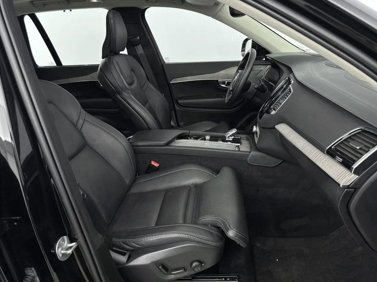 2.0 T8 Recharge AWD Ultimate Dark | 7 PERSOONS | ELEK.STOEL | MASSAGE | STOELVERWARMING V+A | MEMORYSTOELEN | HARMAN KARDON | PANORAMADAK |