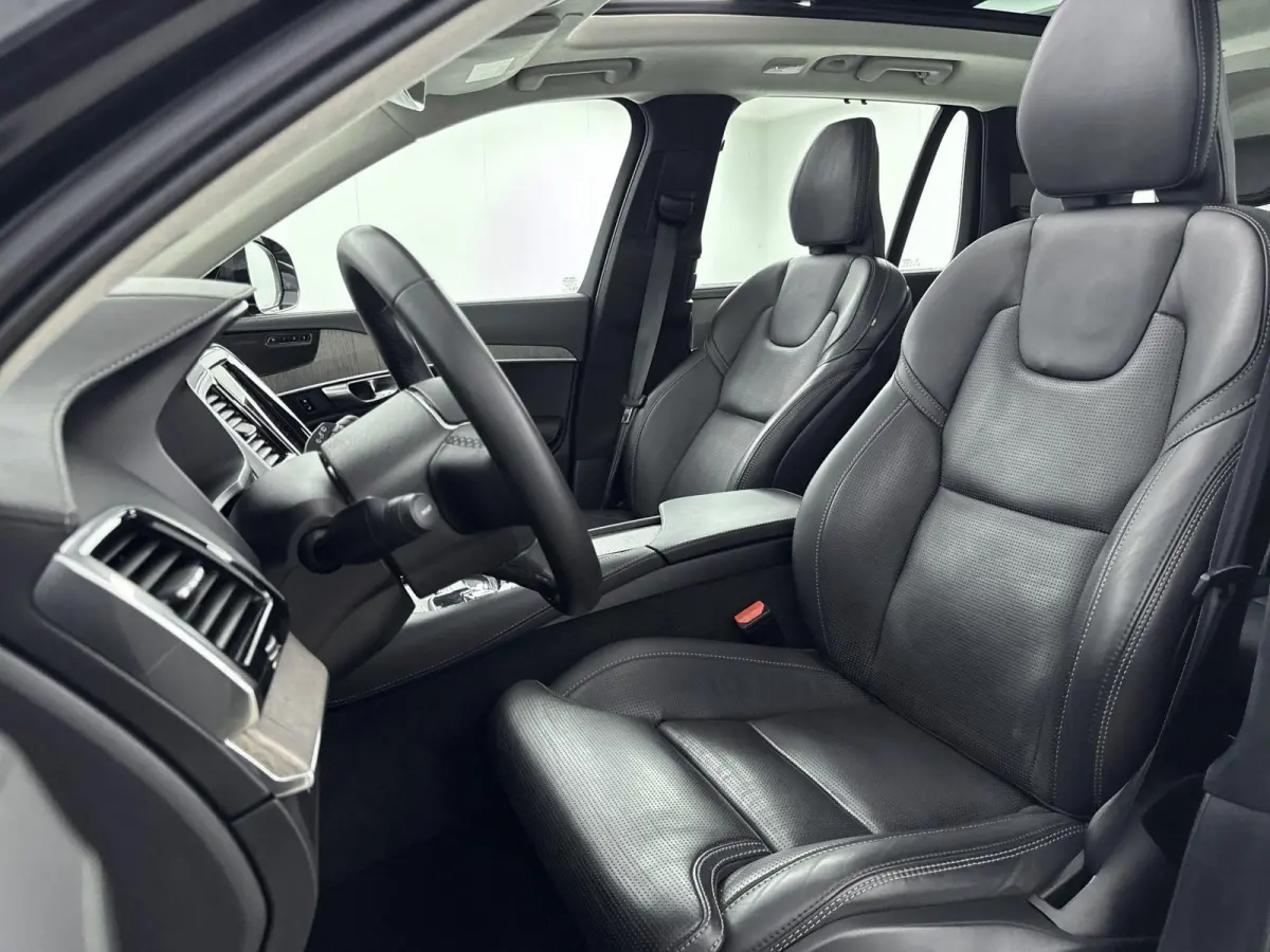 2.0 T8 Recharge AWD Ultimate Dark | 7 PERSOONS | ELEK.STOEL | MASSAGE | STOELVERWARMING V+A | MEMORYSTOELEN | HARMAN KARDON | PANORAMADAK |