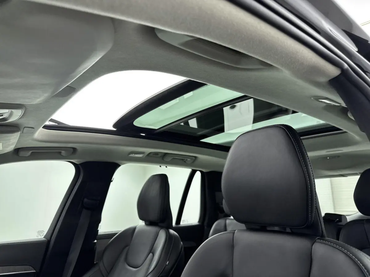 2.0 T8 Recharge AWD Ultimate Dark | 7 PERSOONS | ELEK.STOEL | MASSAGE | STOELVERWARMING V+A | MEMORYSTOELEN | HARMAN KARDON | PANORAMADAK |