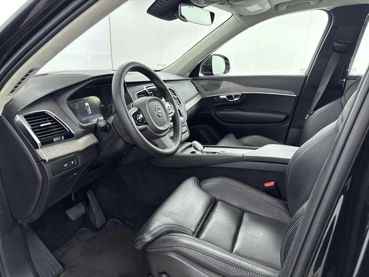 2.0 T8 Recharge AWD Ultimate Dark | 7 PERSOONS | ELEK.STOEL | MASSAGE | STOELVERWARMING V+A | MEMORYSTOELEN | HARMAN KARDON | PANORAMADAK |