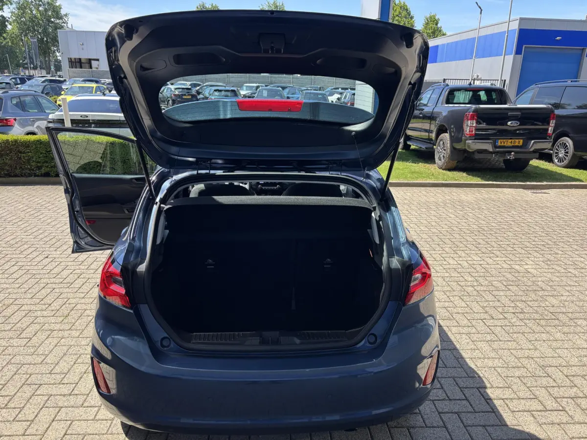 1.0 EcoBoost Connected | Stoel/stuur voorruitverwarming | Navigatie | Lichtmetalen velgen | Dealeronderhouden | Parkeersensoren