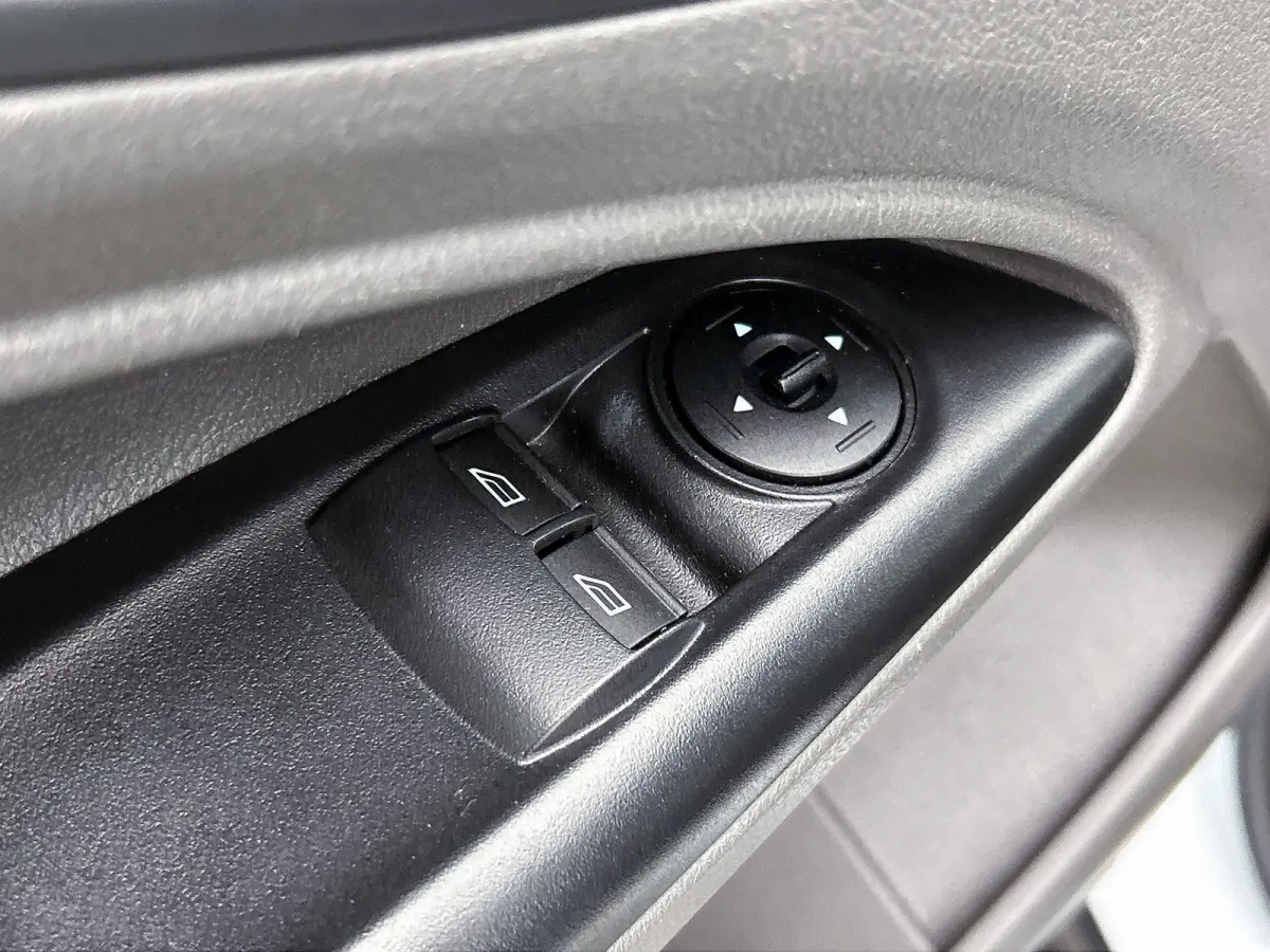 1.5 EcoBlue Automaat L2 Trend Navigatie Airco Parkeersensoren Cruise Control Camera DAB+