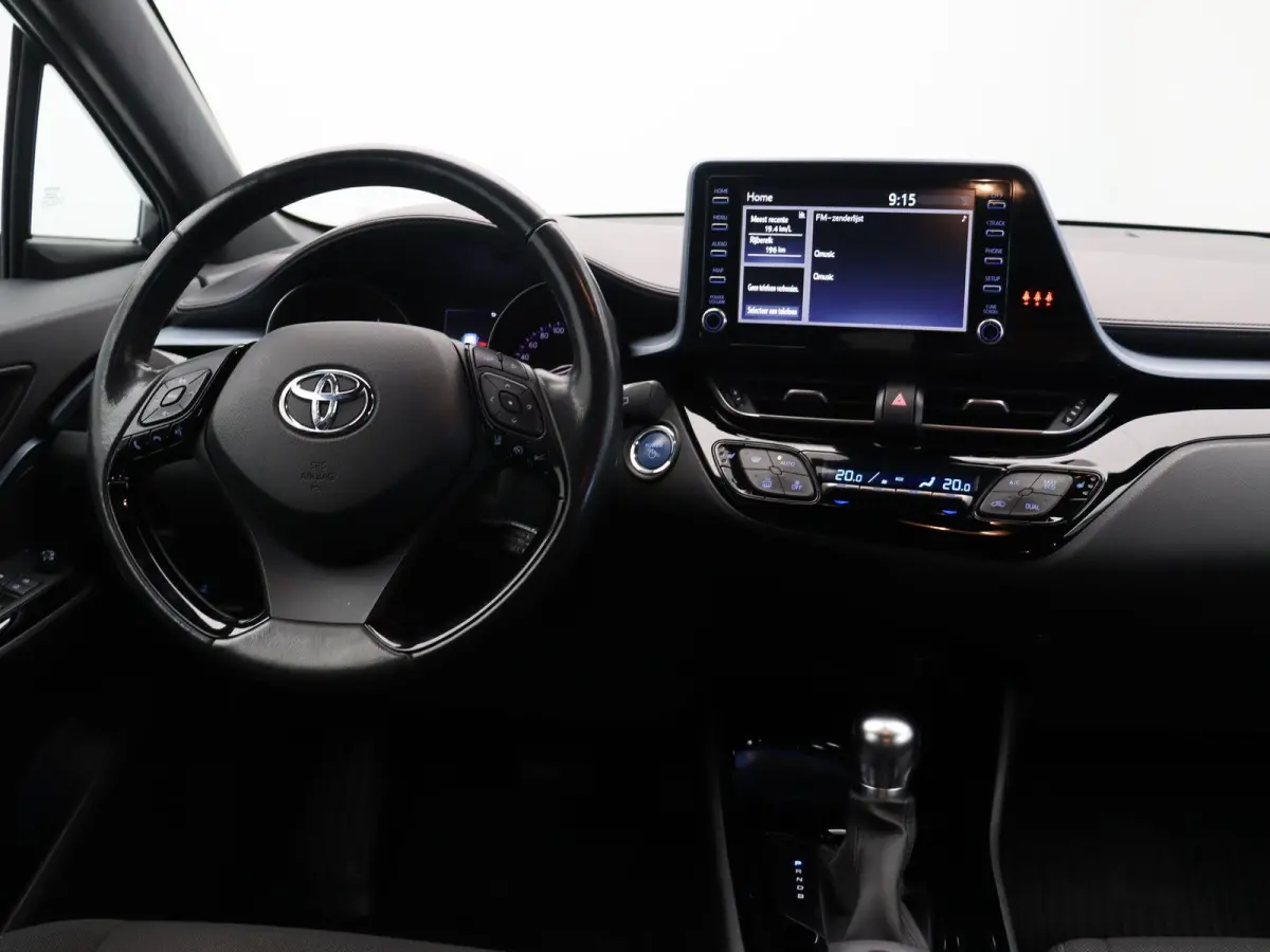 1.8 Hybrid Business Plus | Stoel en Stuurwielverwarming | Apple Carplay & Android Auto | Led Koplampen |
