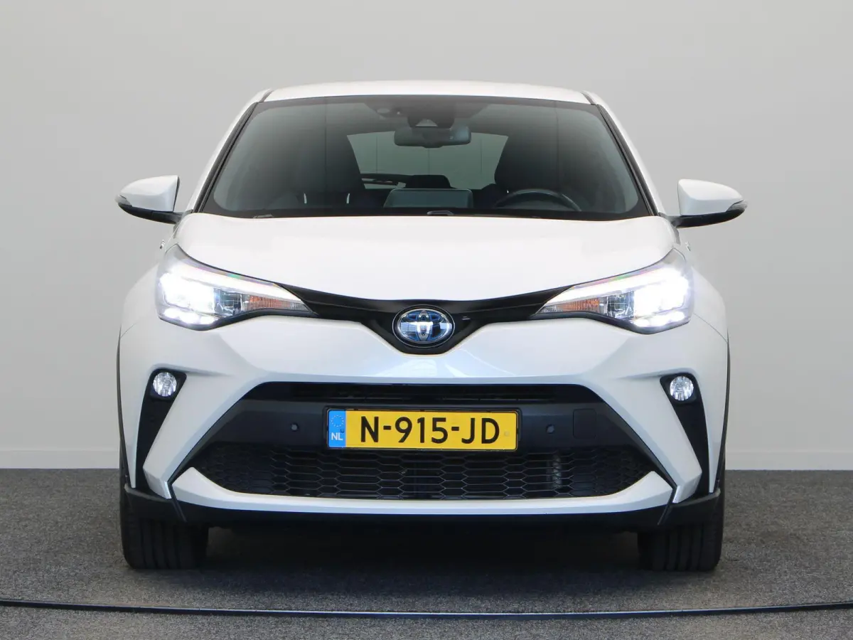 1.8 Hybrid Business Plus | Stoel en Stuurwielverwarming | Apple Carplay & Android Auto | Led Koplampen |