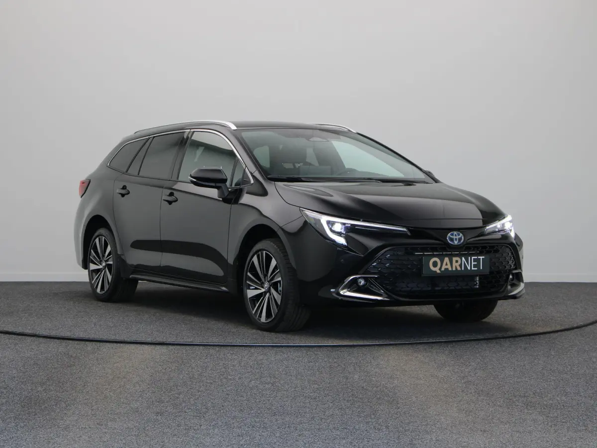 Hybrid 140 Dynamic | Stoel, Stuur en voorruitverwarming | Apple Carplay & Android Auto | Achteruitrijcamera |