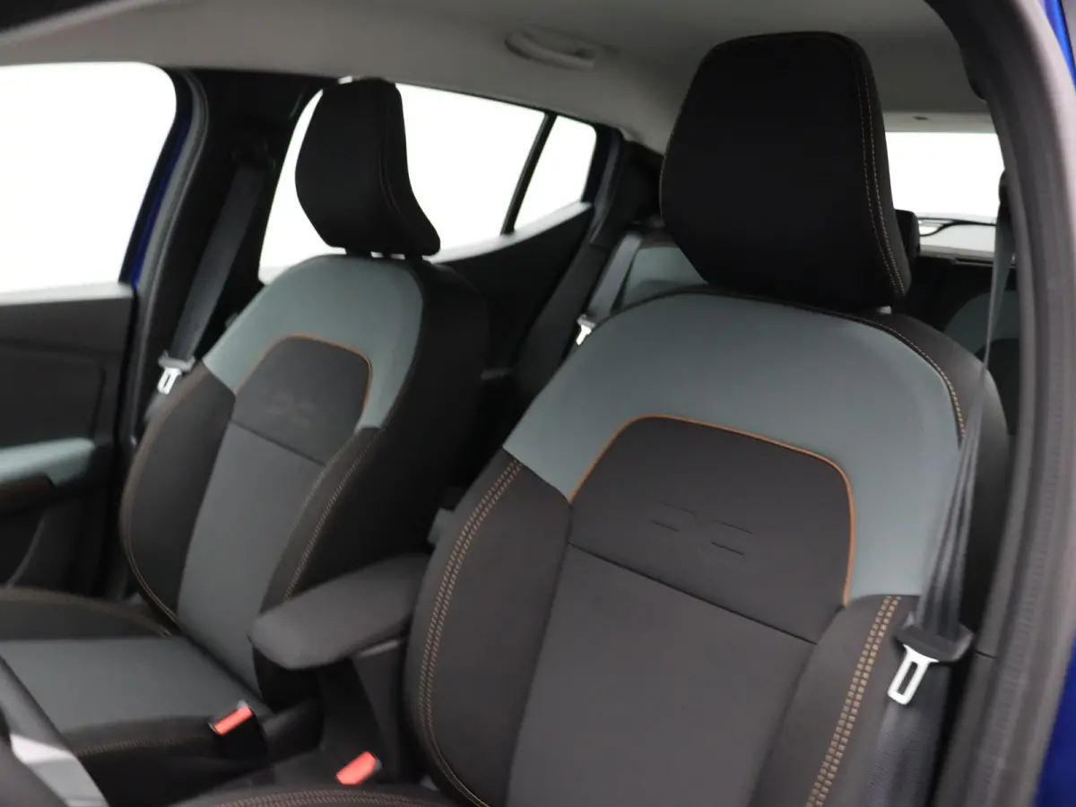 TCe 110pk limited edition | Climate control | Elek. handrem | Achteruitrijcamera | Cruise control |