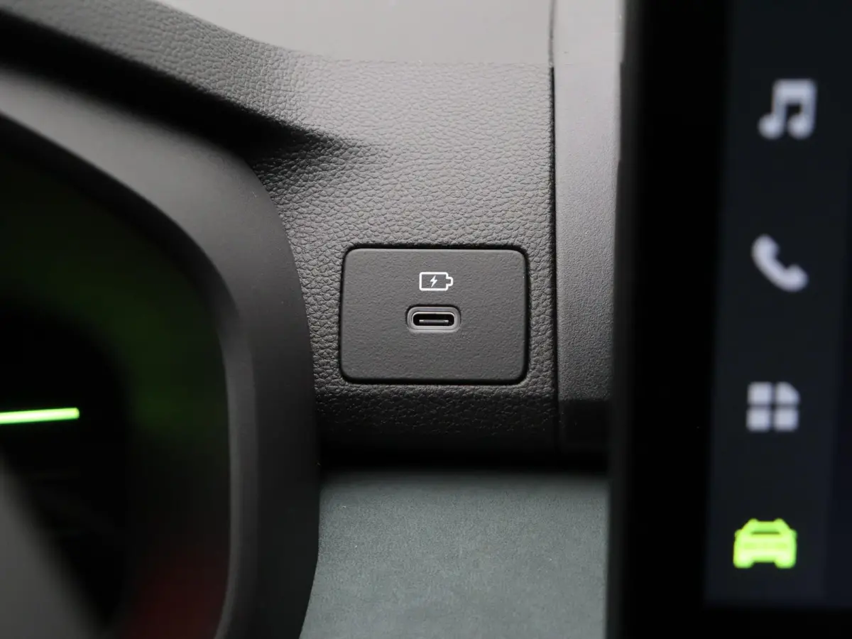 TCe 110pk limited edition | Climate control | Elek. handrem | Achteruitrijcamera | Cruise control |