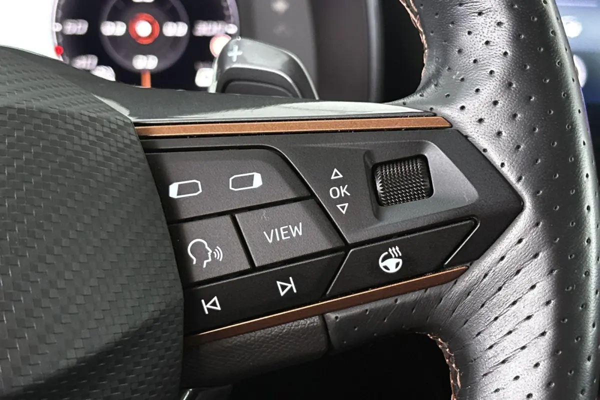 1.4 e-Hybrid Stoelverwarming Apple CarPlay Keyless Achteruitrijcamera