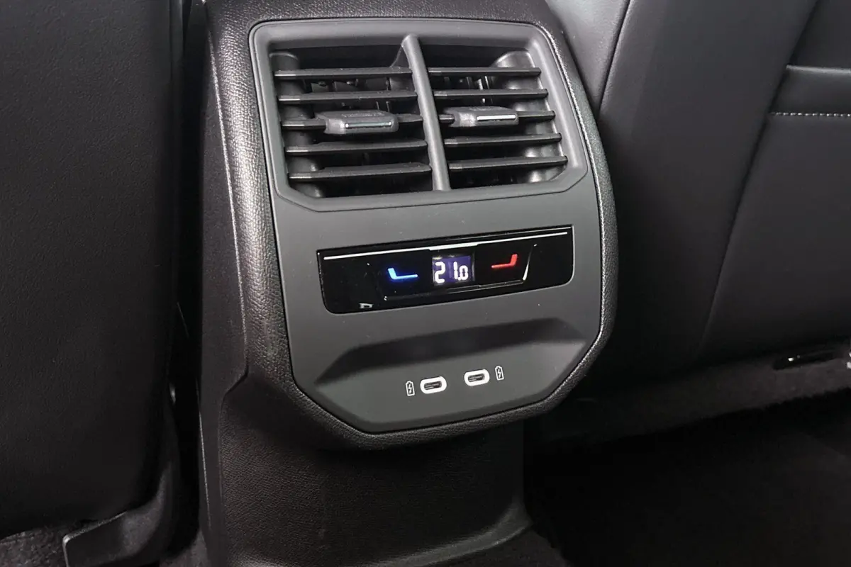 1.4 e-Hybrid Stoelverwarming Apple CarPlay Keyless Achteruitrijcamera