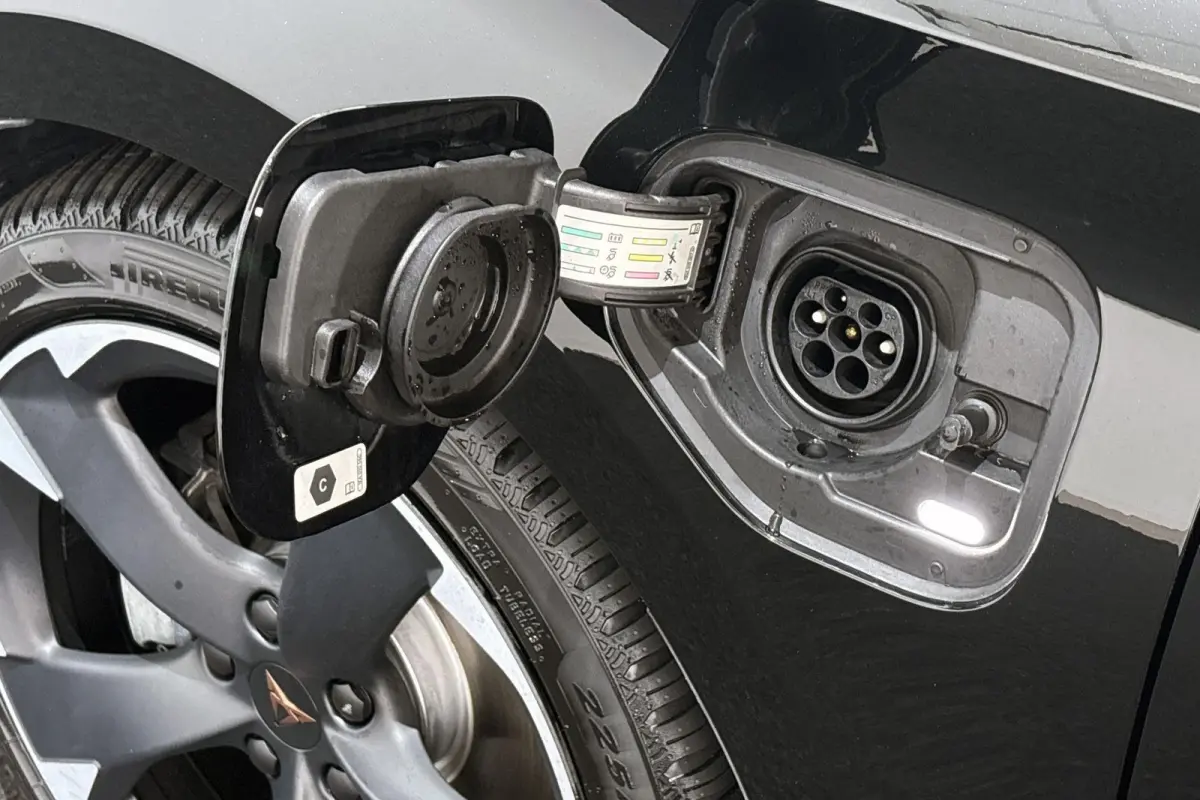 1.4 e-Hybrid Stoelverwarming Apple CarPlay Keyless Achteruitrijcamera