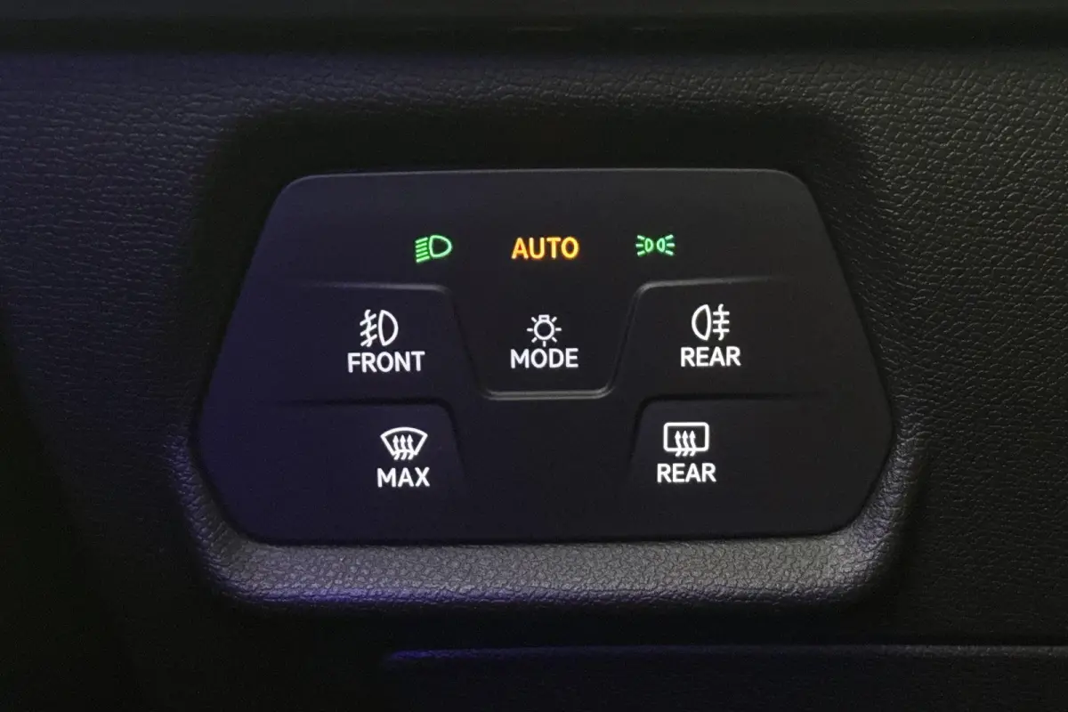 1.4 e-Hybrid Stoelverwarming Apple CarPlay Keyless Achteruitrijcamera