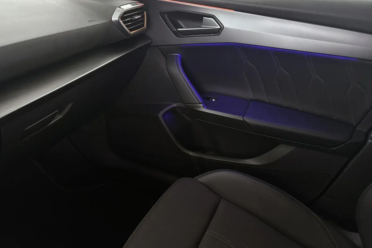 1.4 e-Hybrid Stoelverwarming Apple CarPlay Keyless Achteruitrijcamera