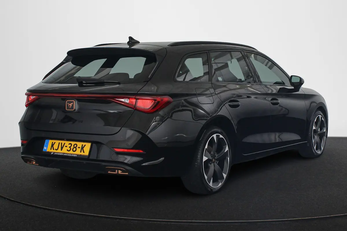 1.4 e-Hybrid Stoelverwarming Apple CarPlay Keyless Achteruitrijcamera
