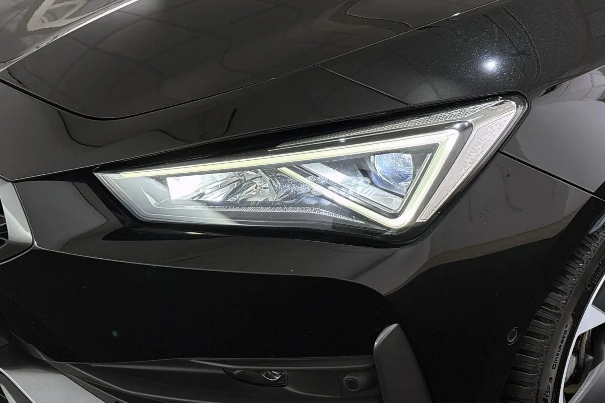 1.4 e-Hybrid Stoelverwarming Apple CarPlay Keyless Achteruitrijcamera