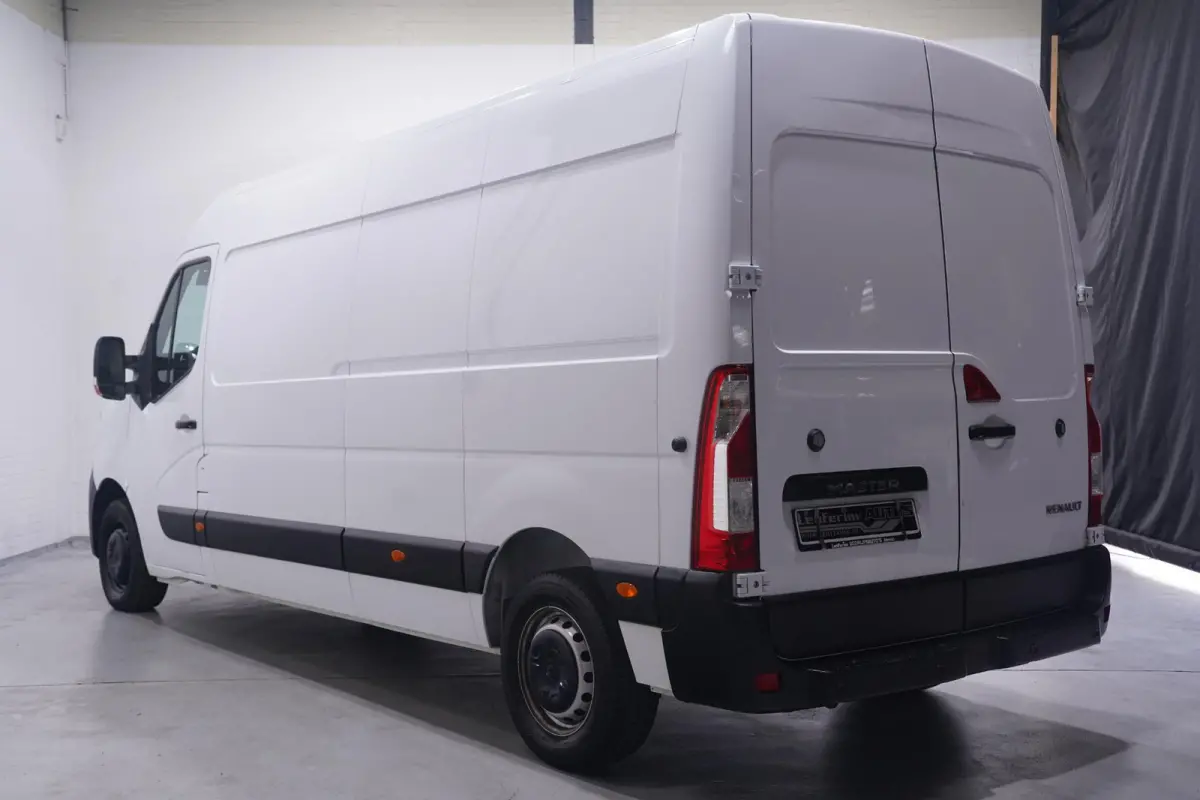 2.3 dCi 135 L3H2 Comfort Airco, Dodehoek Assist Cruise Control, Laadruimte Pakket, 3-Zits