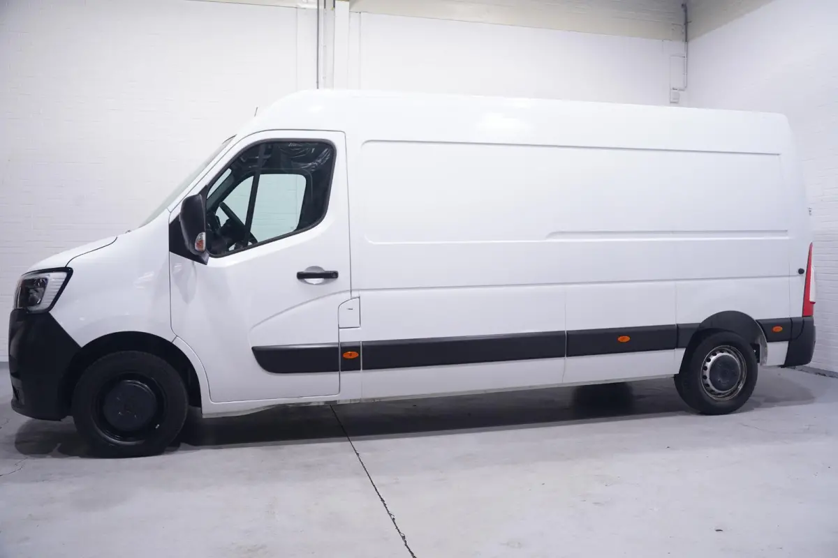2.3 dCi 135 L3H2 Comfort Airco, Dodehoek Assist Cruise Control, Laadruimte Pakket, 3-Zits