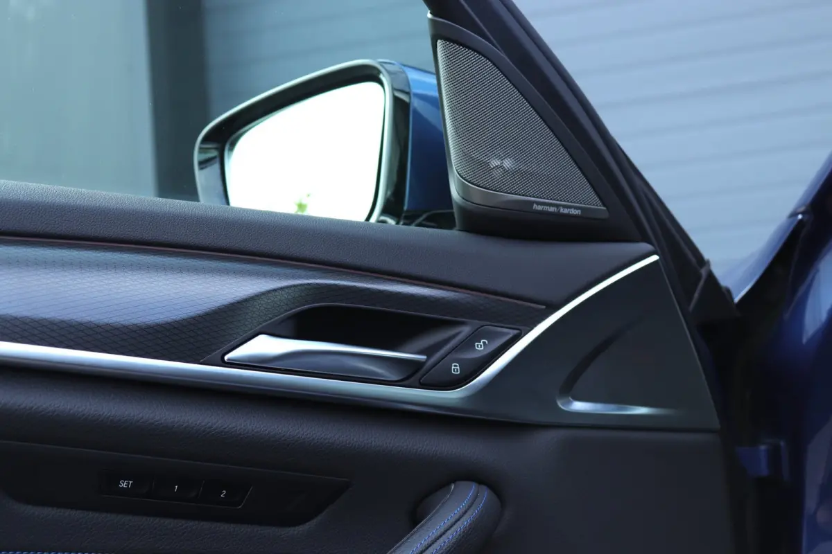 540i xDrive High Executive Harman Kardon / leder / memory / carplay