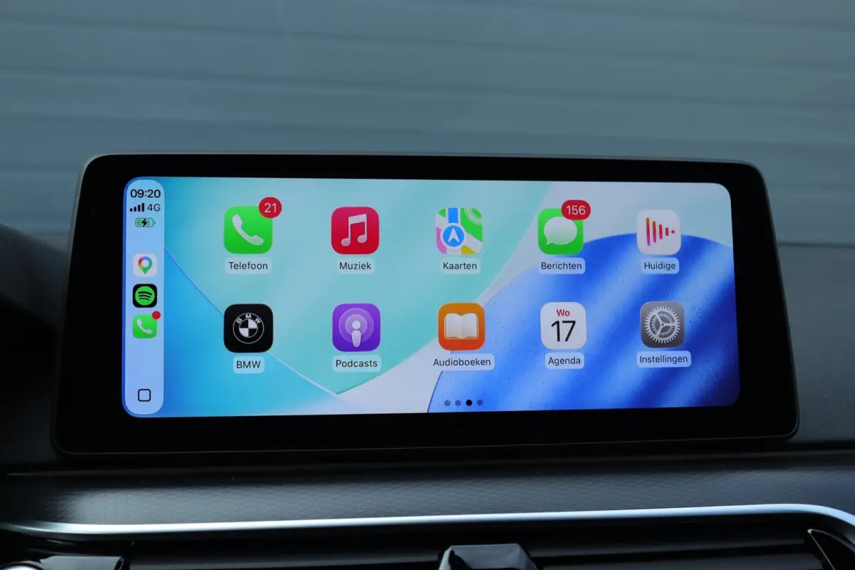 540i xDrive High Executive Harman Kardon / leder / memory / carplay