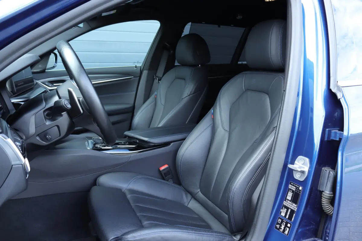 540i xDrive High Executive Harman Kardon / leder / memory / carplay
