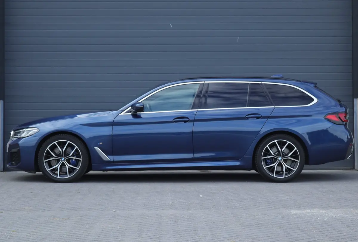 540i xDrive High Executive Harman Kardon / leder / memory / carplay