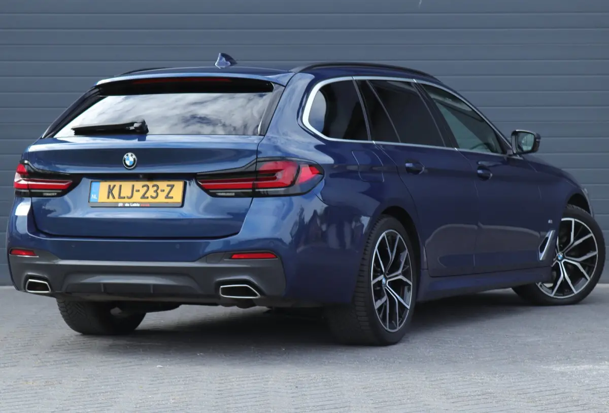 540i xDrive High Executive Harman Kardon / leder / memory / carplay