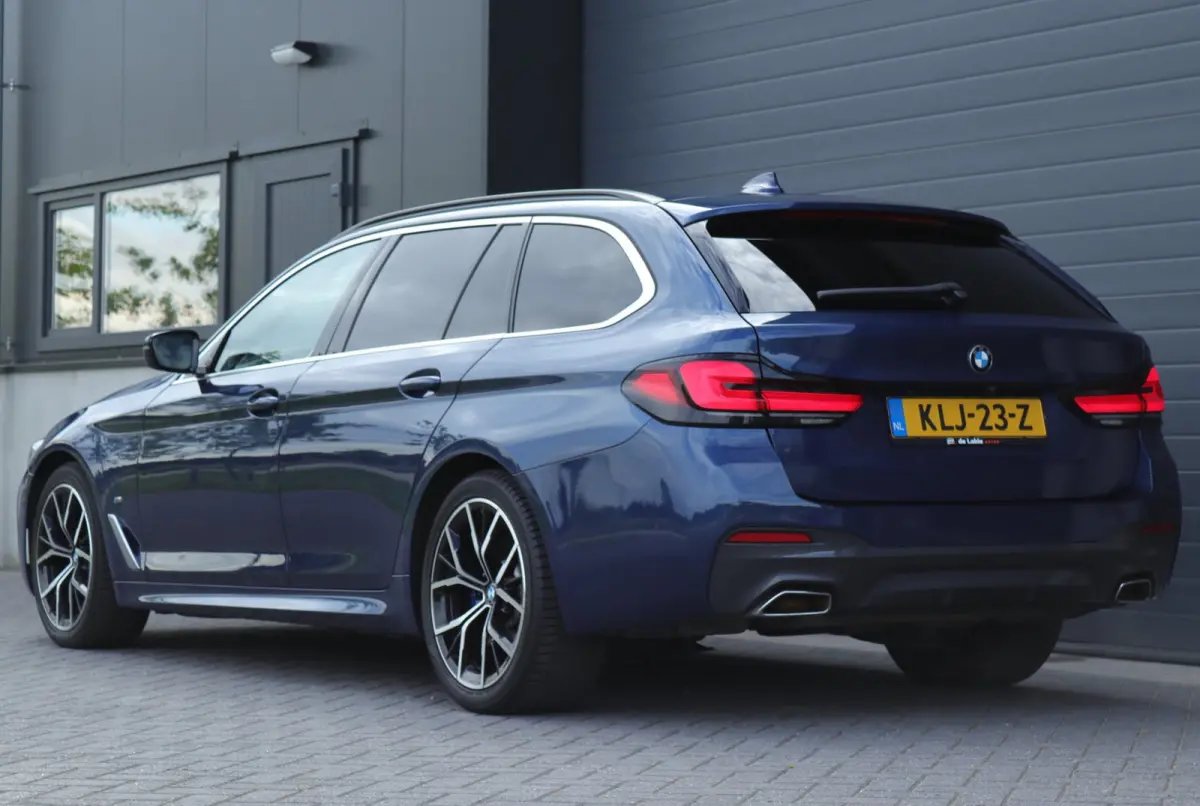 540i xDrive High Executive Harman Kardon / leder / memory / carplay