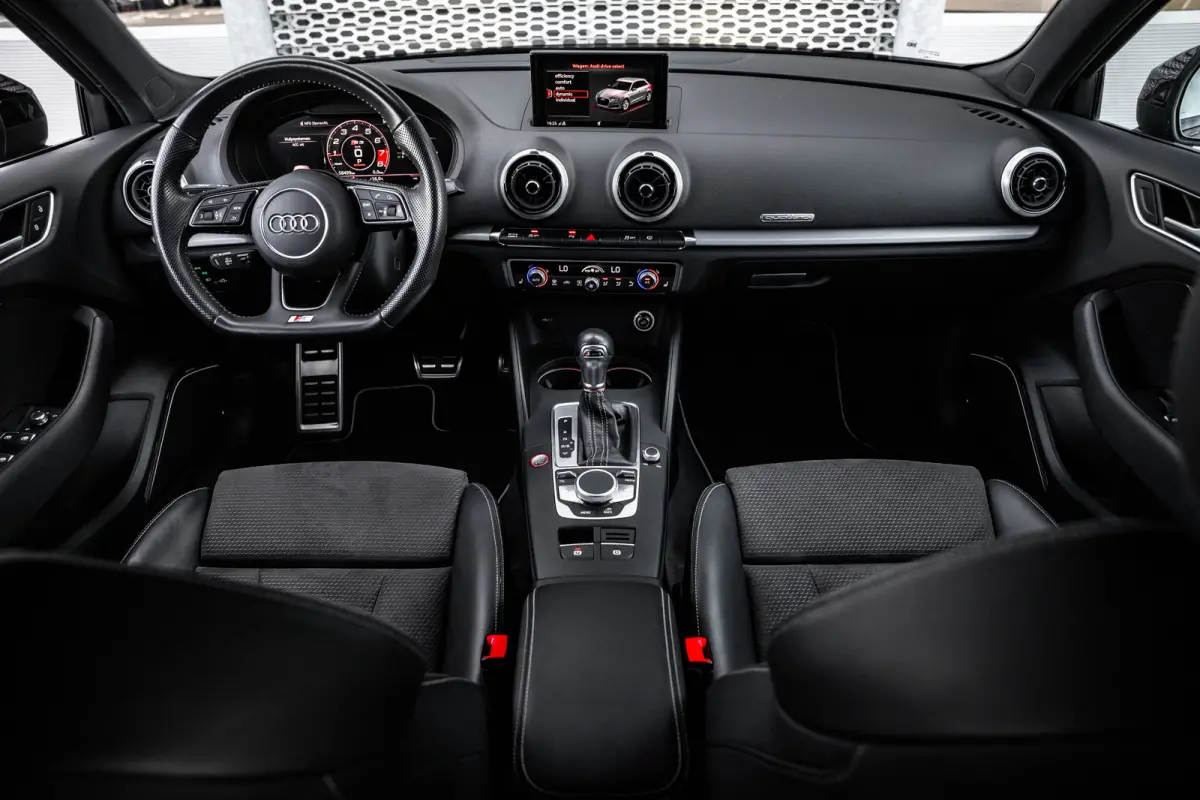 S3 Sportback 2.0TFSI quattro Pro Line Plus