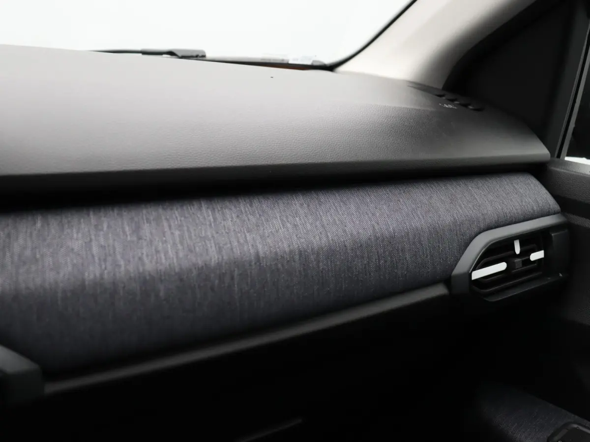 TCe 100pk expression | Stoelverwarming | Climate control | Cruise control |