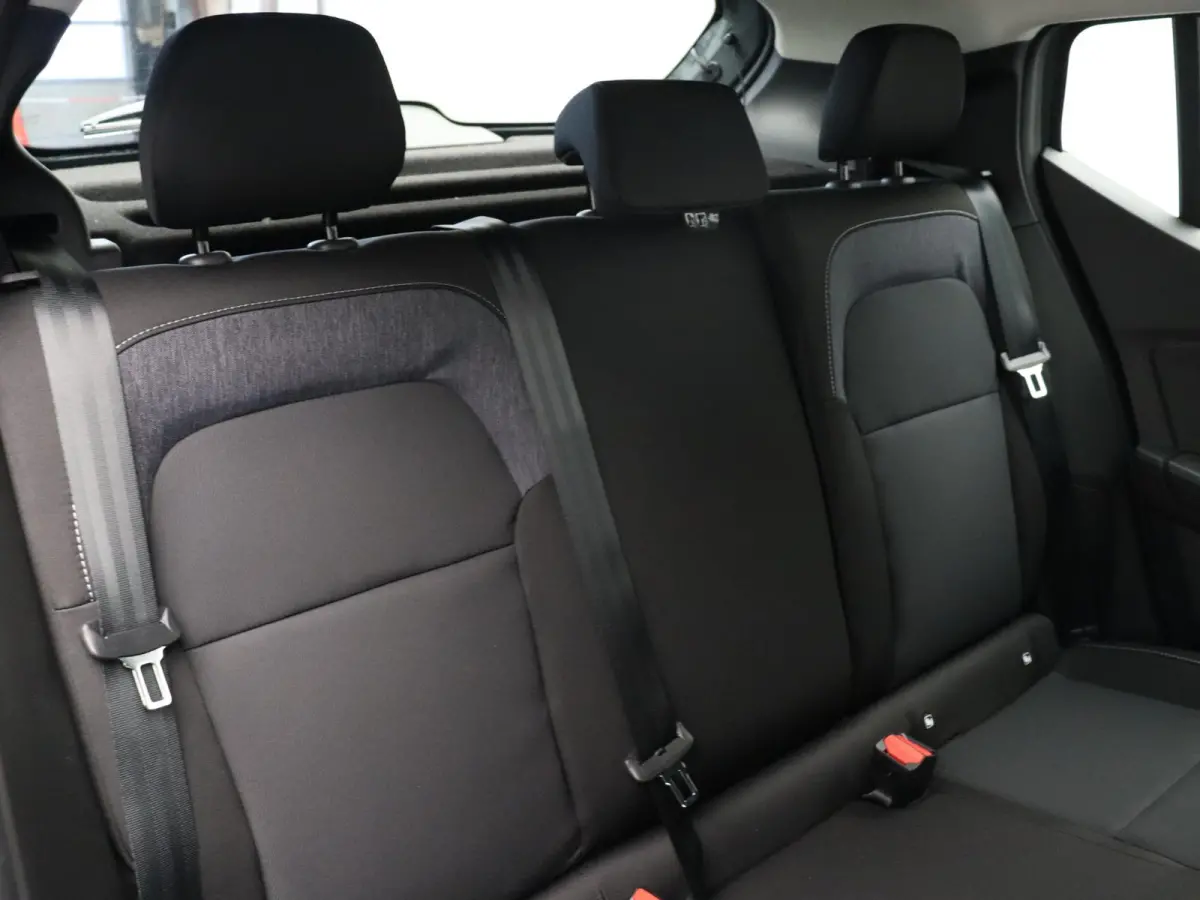 TCe 100pk expression | Stoelverwarming | Climate control | Cruise control |