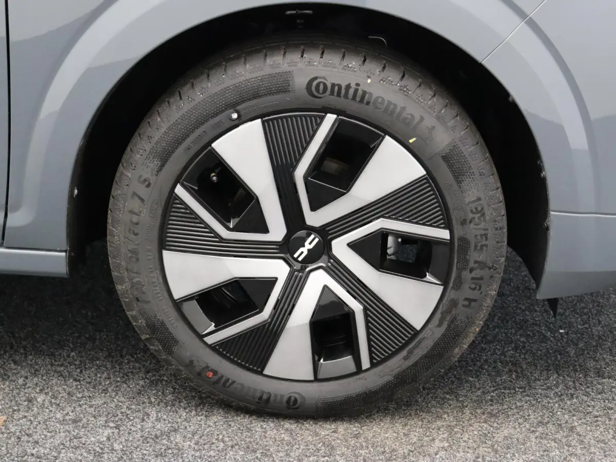 TCe 100pk expression | Stoelverwarming | Climate control | Cruise control |
