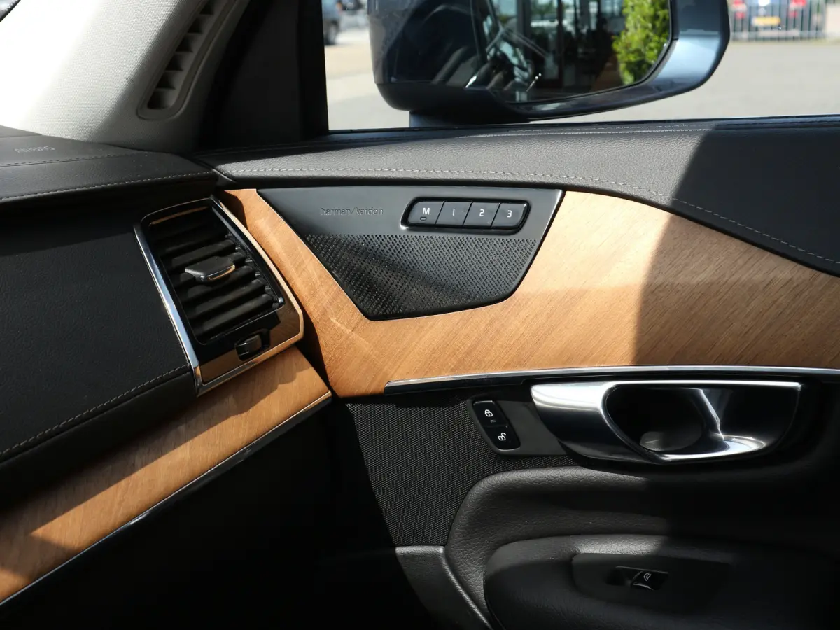 2.0 T8 Recharge AWD Inscription 7 PERS TREKHAAK NL AUTO
