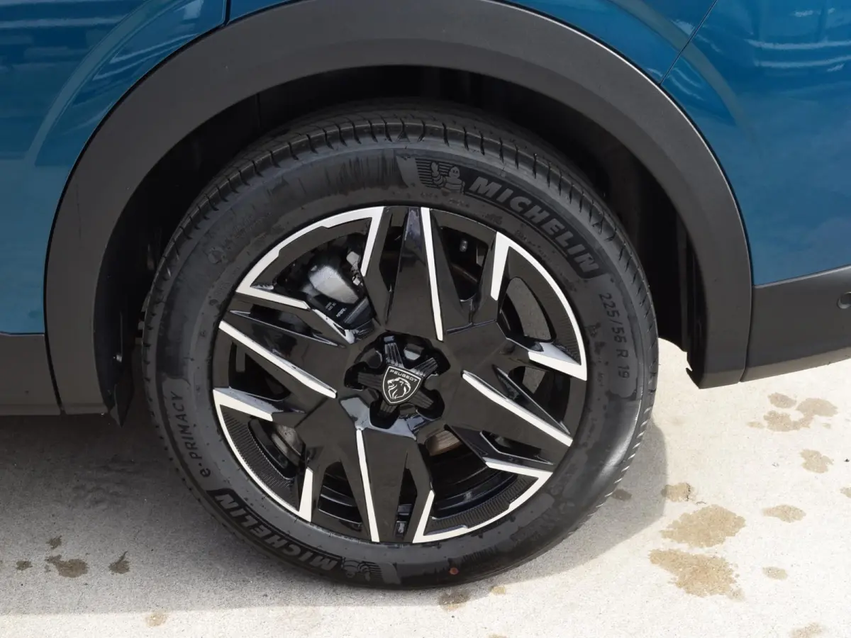1.2 Hybrid 145 GT Exclusive 7-PERSOONS