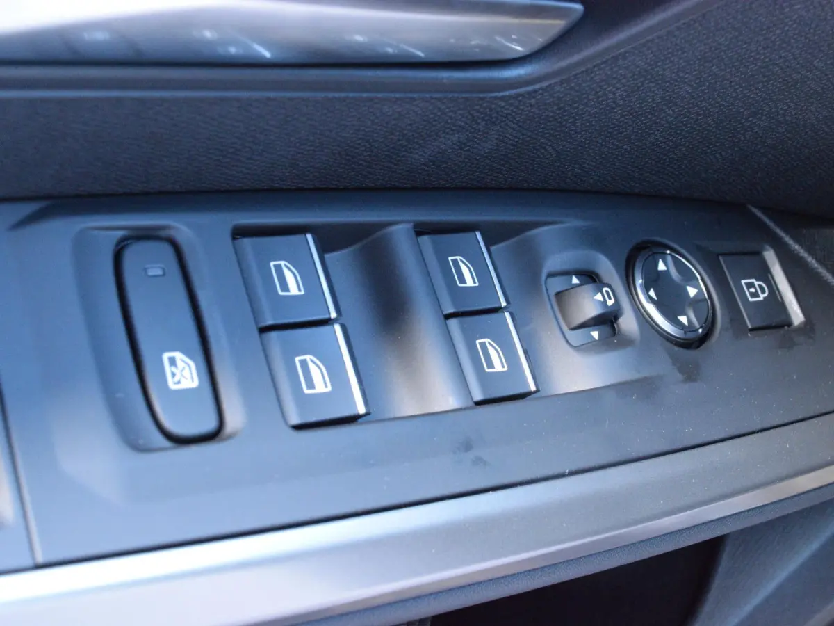 1.2 Hybrid 145 GT Exclusive 7-PERSOONS