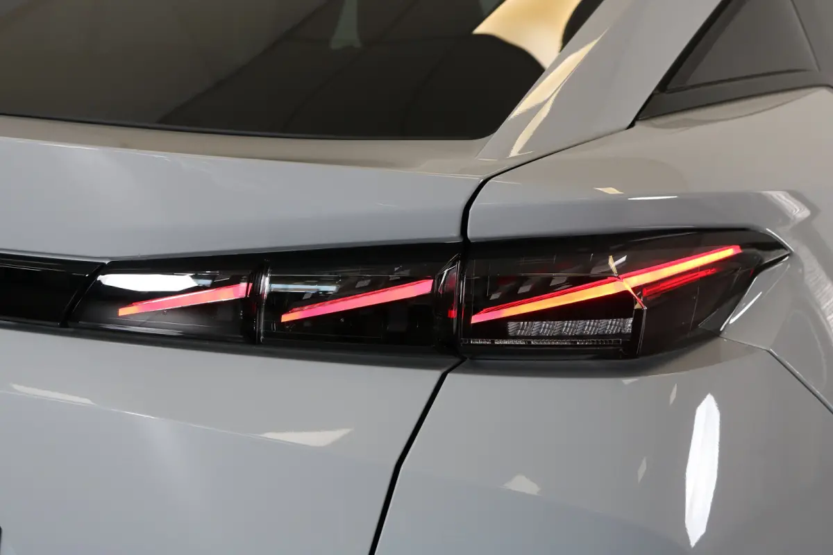 GT Avantage 58 kWh | Navi | Camera | Stoel- en stuur verwarming | Apple Carplay/Android | Ad. Cruise | DAB |