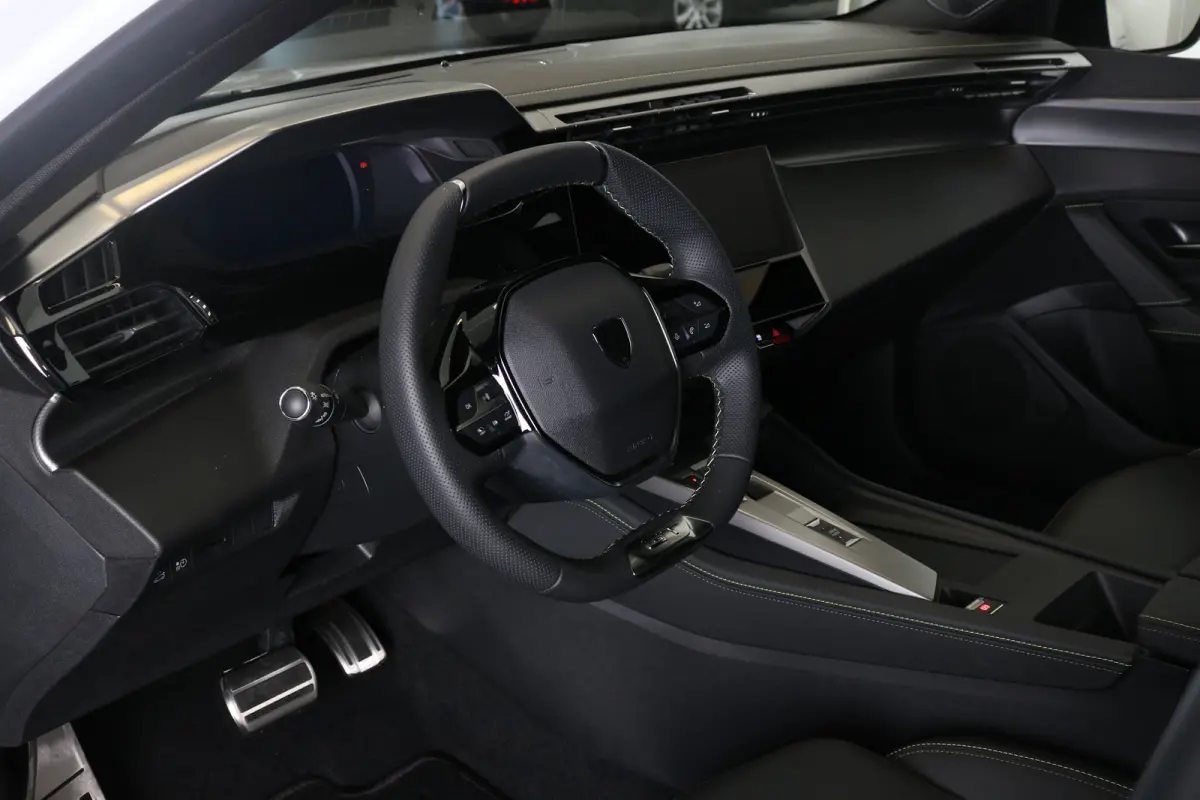 GT Avantage 58 kWh | Navi | Camera | Stoel- en stuur verwarming | Apple Carplay/Android | Ad. Cruise | DAB |