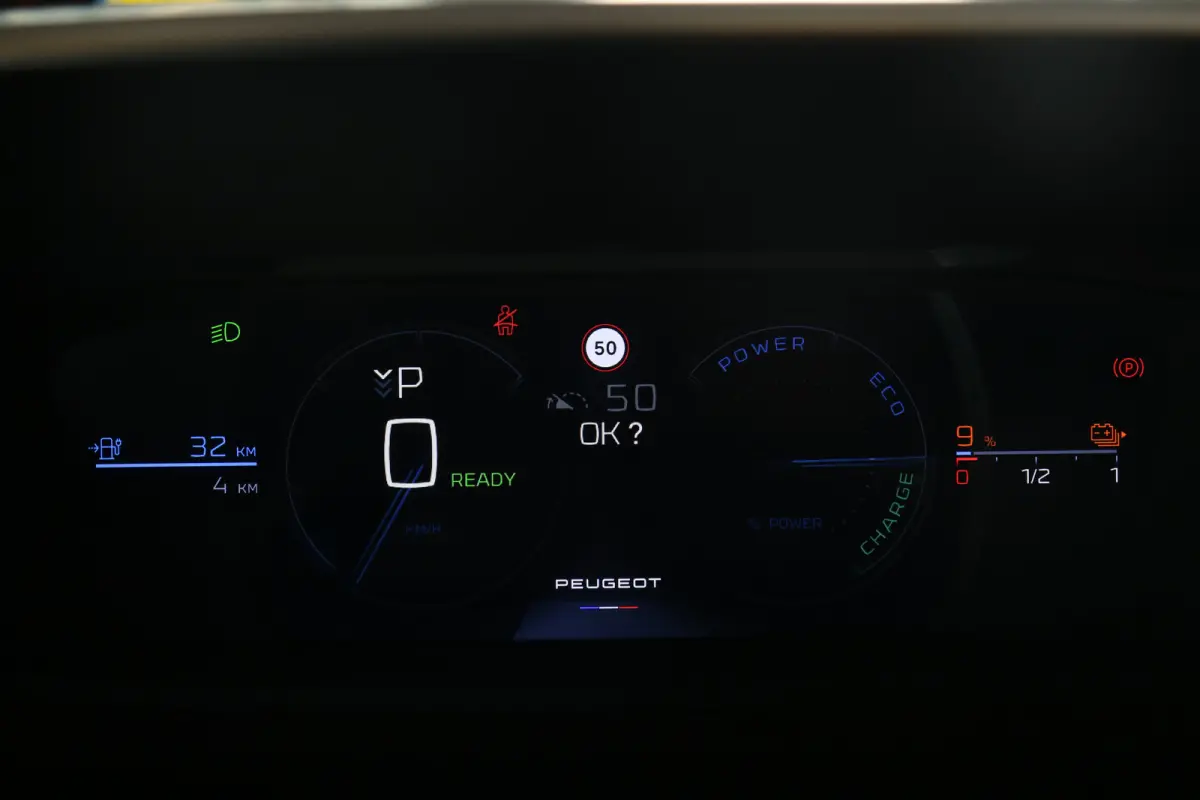 GT Avantage 58 kWh | Navi | Camera | Stoel- en stuur verwarming | Apple Carplay/Android | Ad. Cruise | DAB |