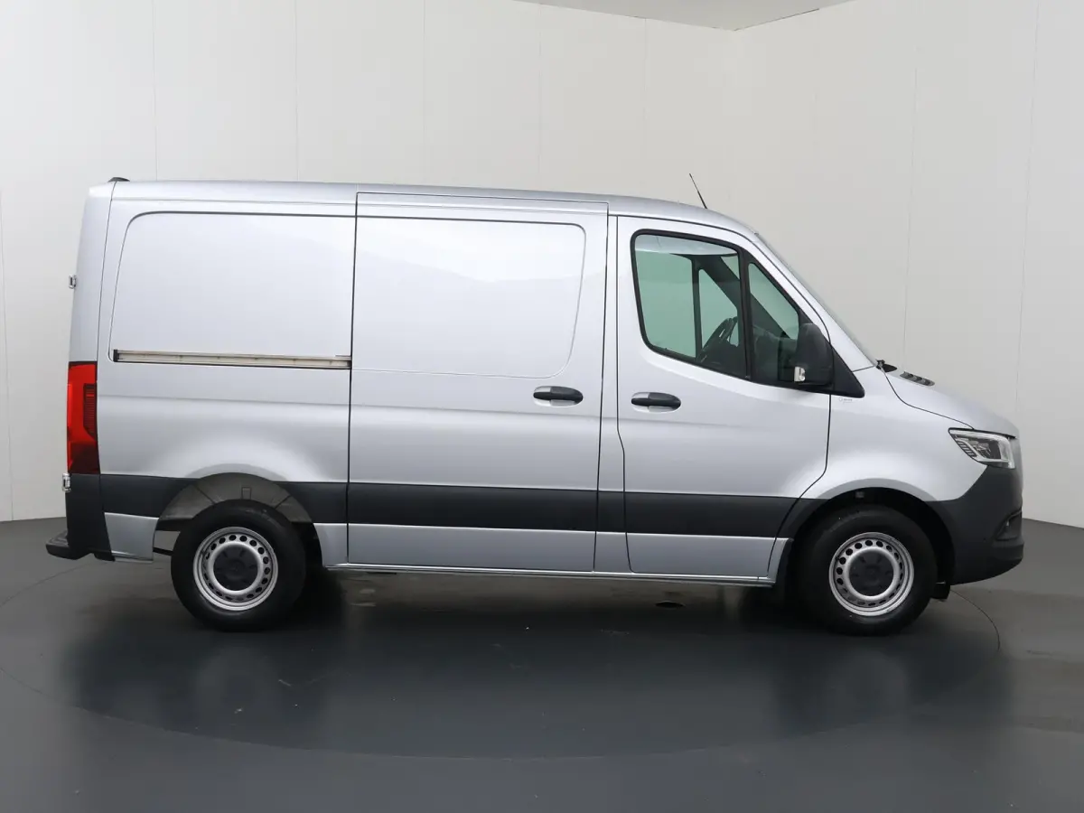 314 CDI | AUT. | L1 H1 | 2-ZITS | PARKEERCAMERA MET SENSOREN | AIRCO | COMFORTSTOELEN MET STOELVERWARMING BESTUURDER | DODEHOEKWAARSCHUWING | NAVIGATIE | LED KOPLAMPEN | CERTIFIED