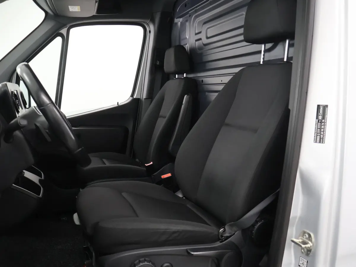 314 CDI | AUT. | L1 H1 | 2-ZITS | PARKEERCAMERA MET SENSOREN | AIRCO | COMFORTSTOELEN MET STOELVERWARMING BESTUURDER | DODEHOEKWAARSCHUWING | NAVIGATIE | LED KOPLAMPEN | CERTIFIED