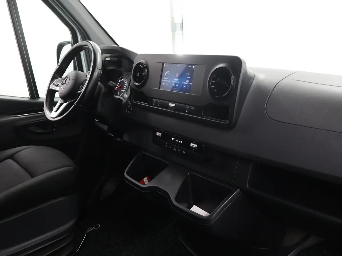 314 CDI | AUT. | L1 H1 | 2-ZITS | PARKEERCAMERA MET SENSOREN | AIRCO | COMFORTSTOELEN MET STOELVERWARMING BESTUURDER | DODEHOEKWAARSCHUWING | NAVIGATIE | LED KOPLAMPEN | CERTIFIED