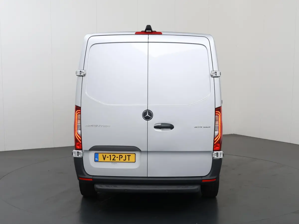 314 CDI | AUT. | L1 H1 | 2-ZITS | PARKEERCAMERA MET SENSOREN | AIRCO | COMFORTSTOELEN MET STOELVERWARMING BESTUURDER | DODEHOEKWAARSCHUWING | NAVIGATIE | LED KOPLAMPEN | CERTIFIED