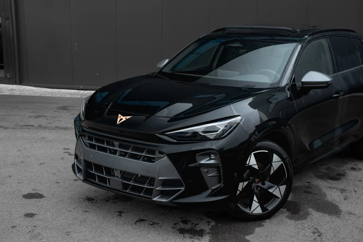 1.5 TSI e-Hybrid 272 PK VZ Performance | Panoramadak | Trekhaak | 360 Camera | Sennheiser | 20"