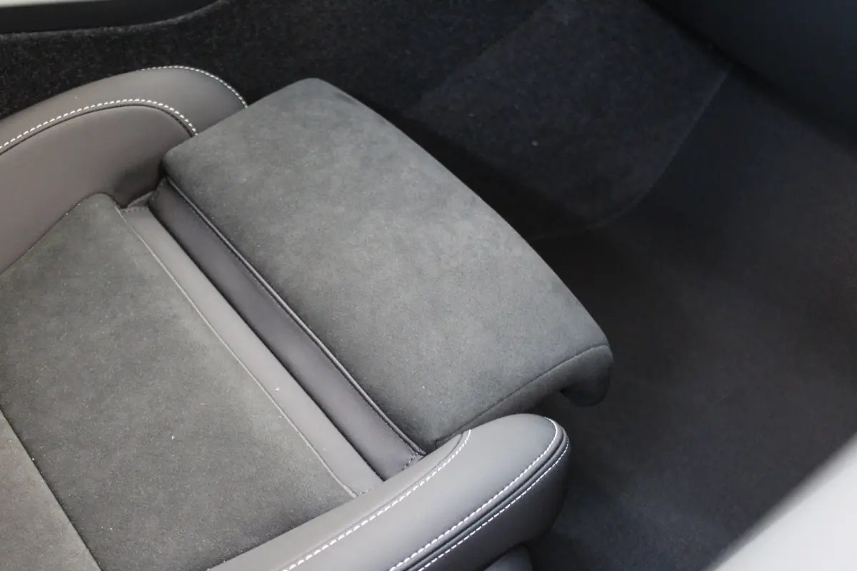 Ext. Range Europa Ultra Black Edition | Privacy glas | Power Seats | Pano-dak | Nubuck