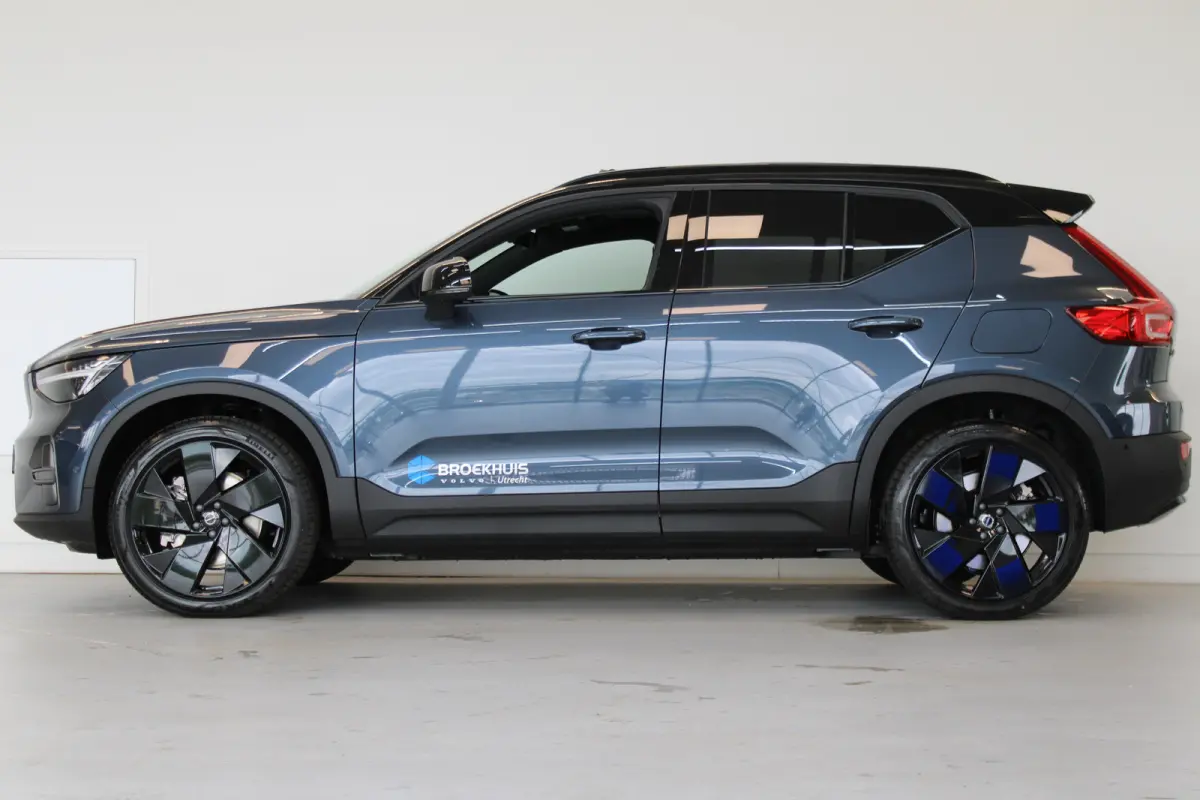 Ext. Range Europa Ultra Black Edition | Privacy glas | Power Seats | Pano-dak | Nubuck