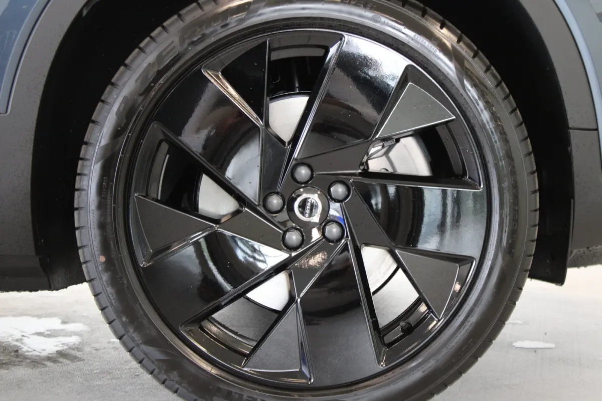 Ext. Range Europa Ultra Black Edition | Privacy glas | Power Seats | Pano-dak | Nubuck