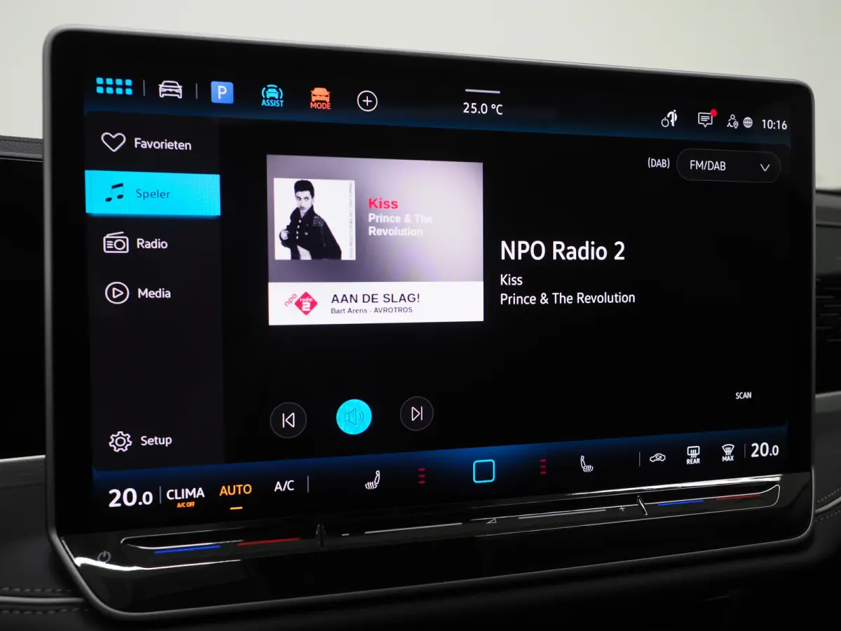 1.5 eHybrid Elegance | 5 Jaar Garantie | Panoramadak | Leder/Alcantara | Trekhaak | Harman/Kardon | HUD | 360 | Keyless