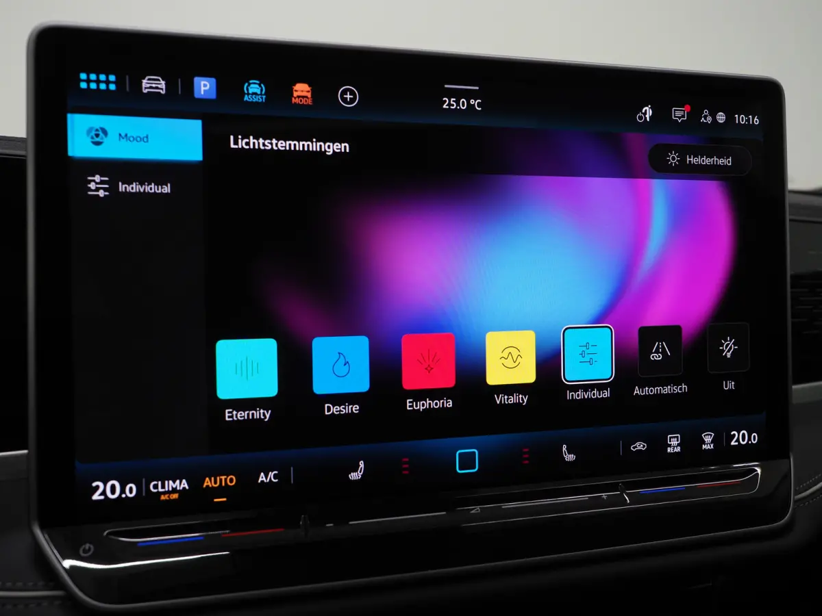 1.5 eHybrid Elegance | 5 Jaar Garantie | Panoramadak | Leder/Alcantara | Trekhaak | Harman/Kardon | HUD | 360 | Keyless
