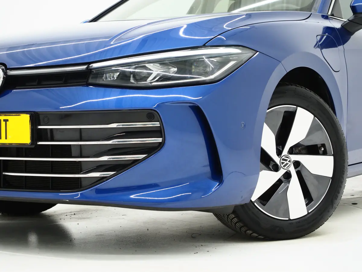 1.5 eHybrid Elegance | 5 Jaar Garantie | Panoramadak | Leder/Alcantara | Trekhaak | Harman/Kardon | HUD | 360 | Keyless