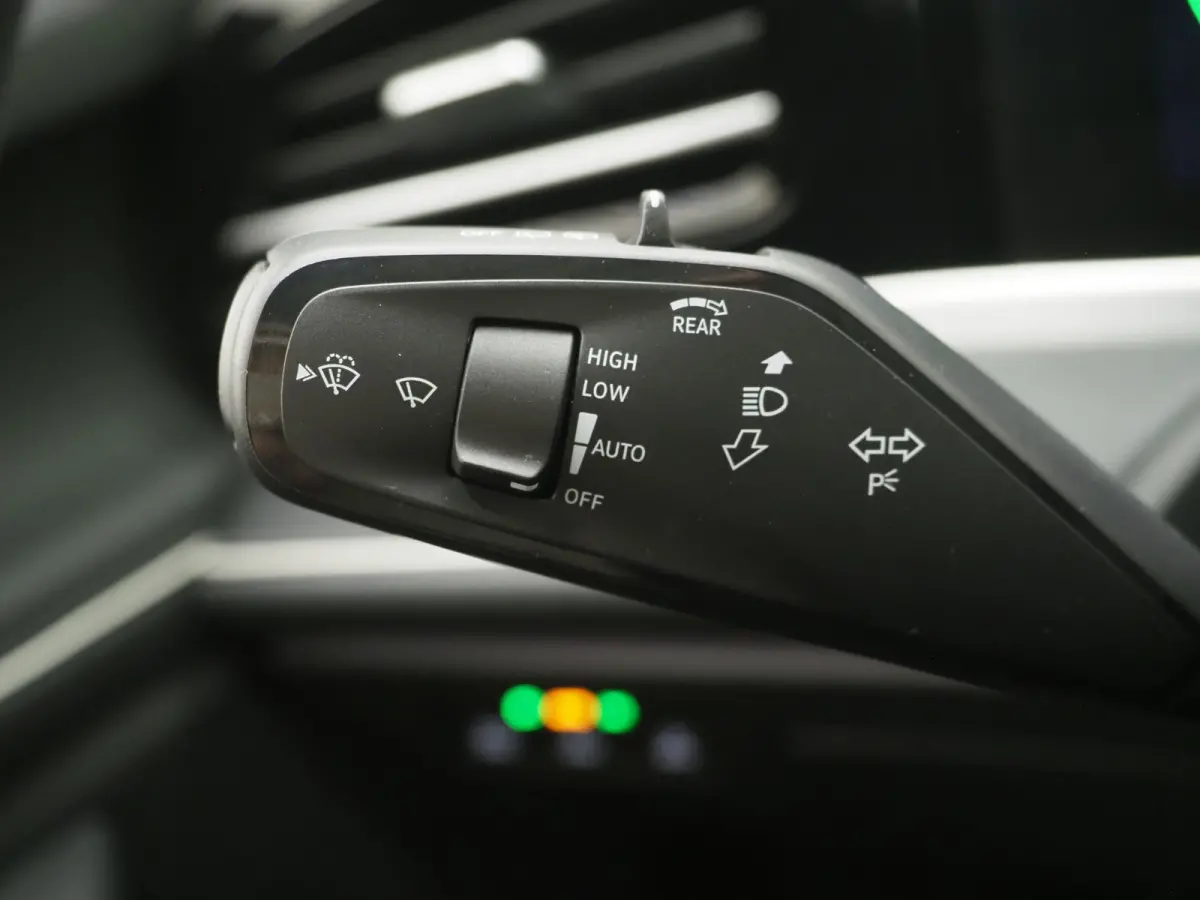 1.5 eHybrid Elegance | 5 Jaar Garantie | Panoramadak | Leder/Alcantara | Trekhaak | Harman/Kardon | HUD | 360 | Keyless