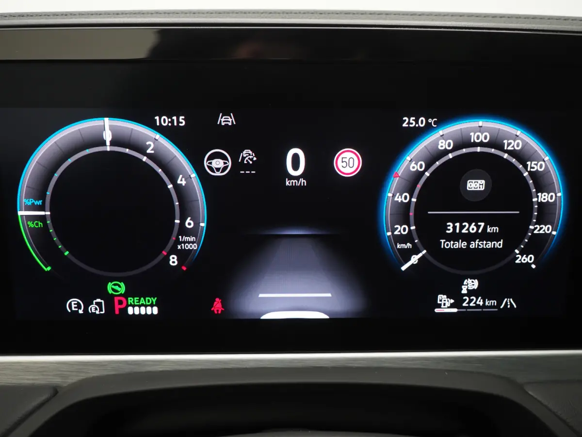1.5 eHybrid Elegance | 5 Jaar Garantie | Panoramadak | Leder/Alcantara | Trekhaak | Harman/Kardon | HUD | 360 | Keyless