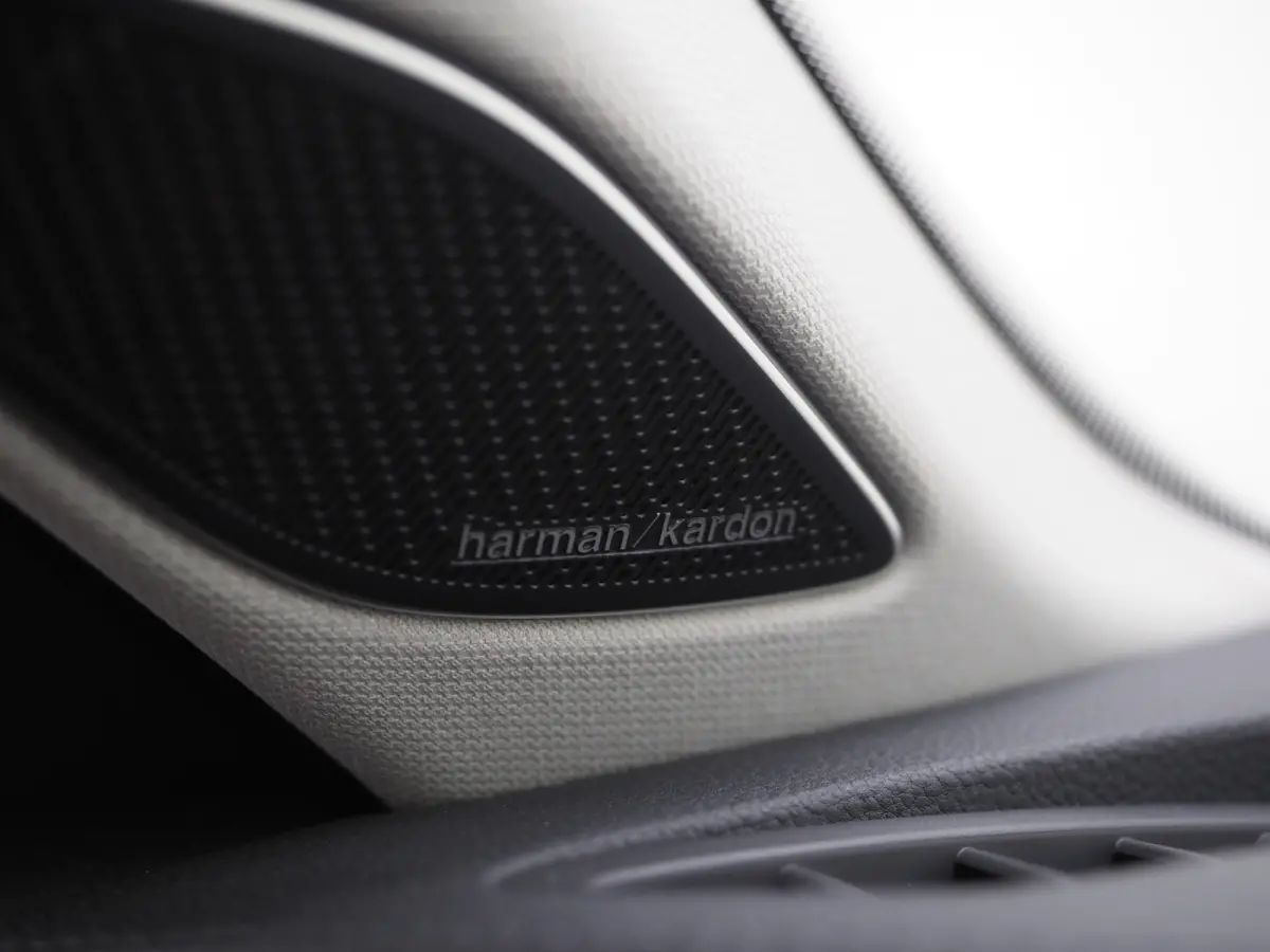 1.5 eHybrid Elegance | 5 Jaar Garantie | Panoramadak | Leder/Alcantara | Trekhaak | Harman/Kardon | HUD | 360 | Keyless